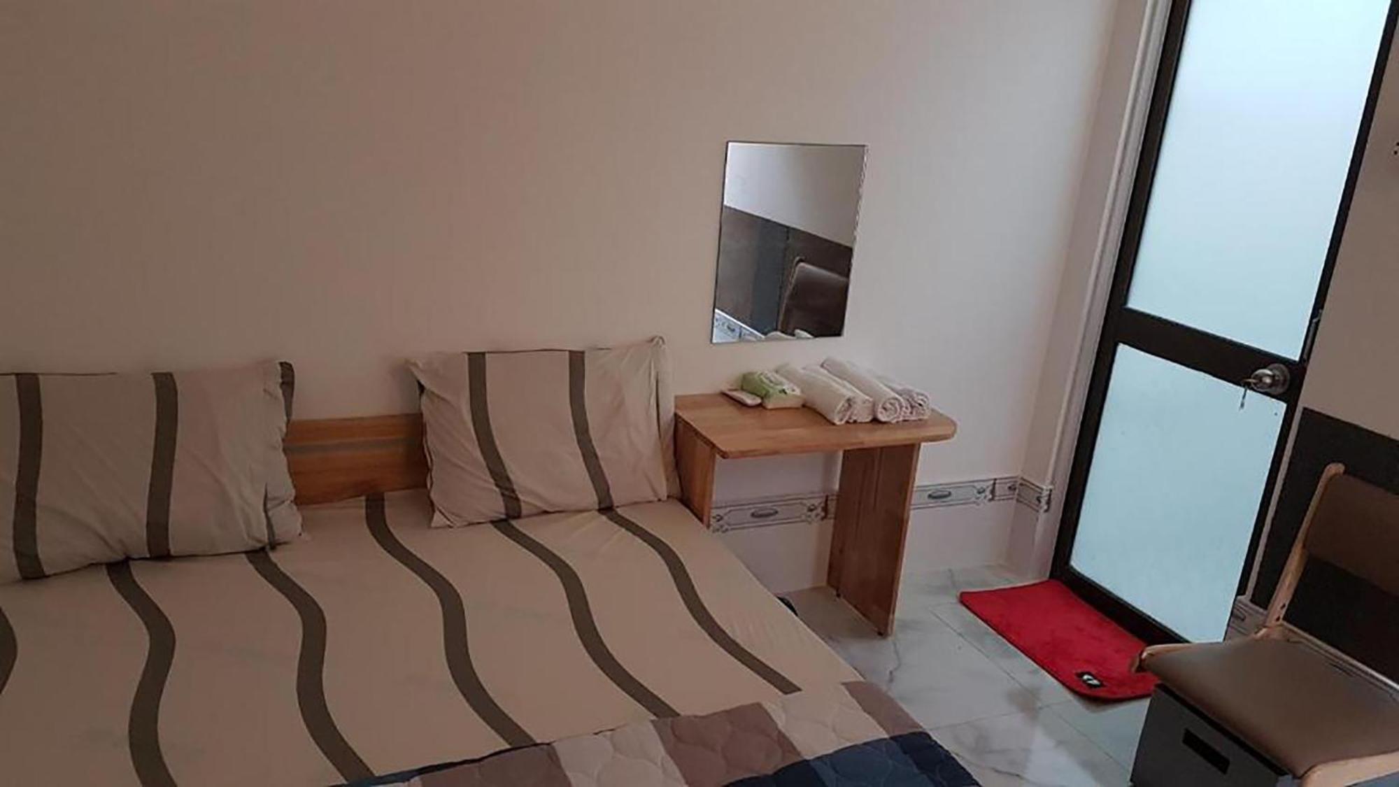 Hoa Lan Motel & Homestay Giong Tu Dien Экстерьер фото