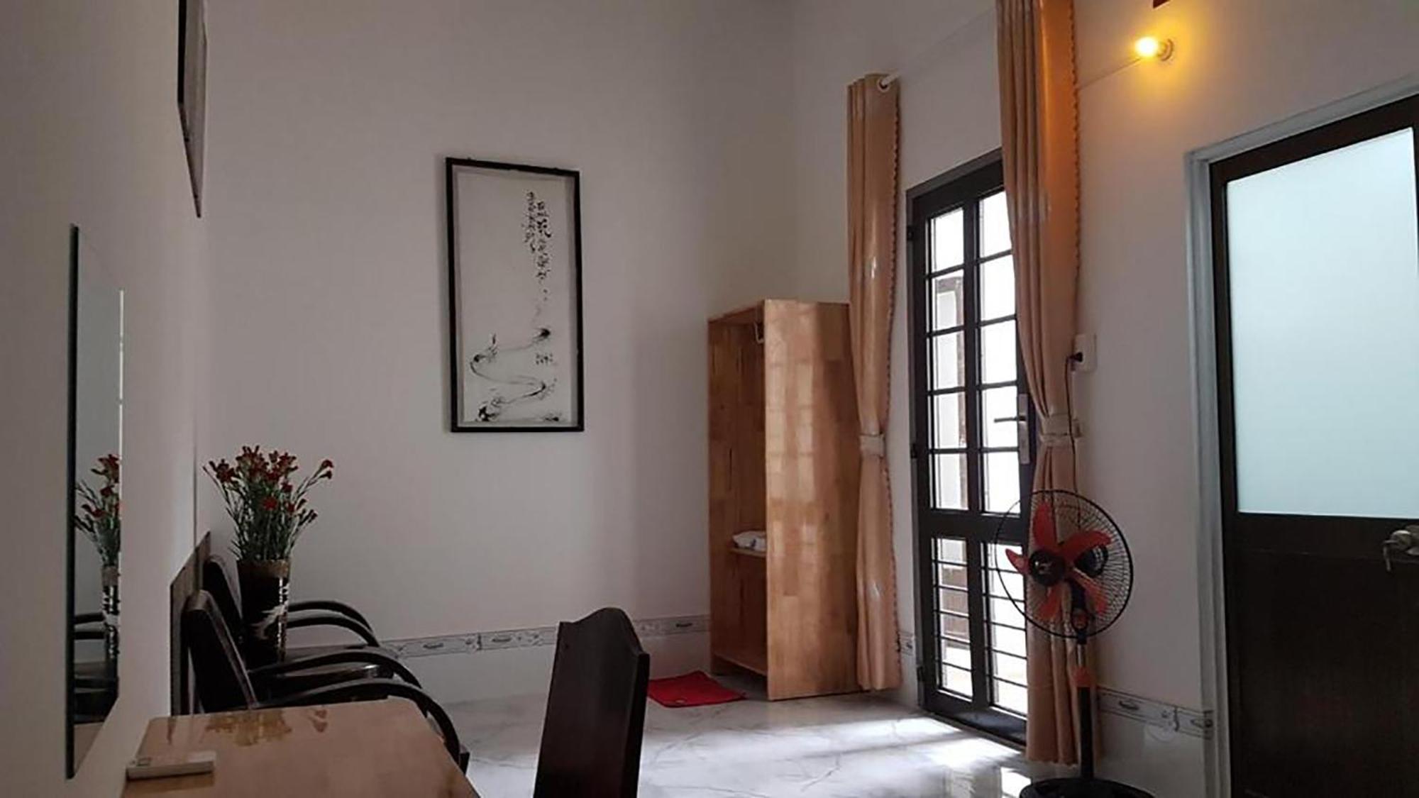 Hoa Lan Motel & Homestay Giong Tu Dien Экстерьер фото