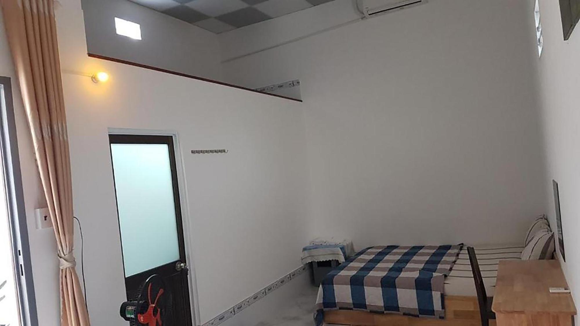 Hoa Lan Motel & Homestay Giong Tu Dien Экстерьер фото